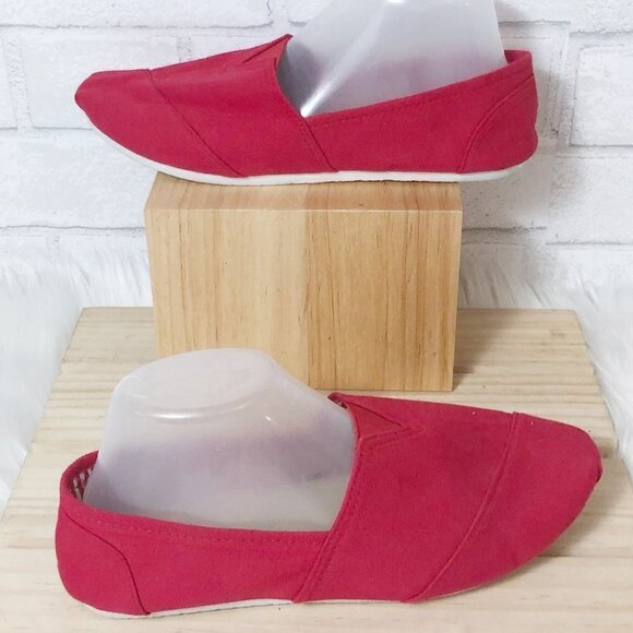Charles Albert Red Josie Flat Canvas Slip-On Shoes Women's Size 8 - Picture 2 of 6